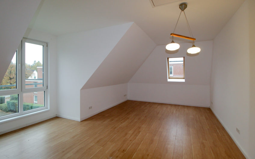 VERMIETUNG – 4-Zimmer-Wohnung – Hamburg-Sülldorf